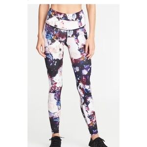 Old Navy High Rise Compression Leggings Floral Size S
